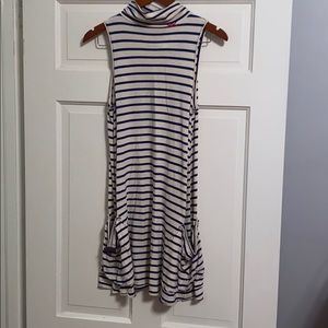 Project e Vintage Top with unique stitching/pocket